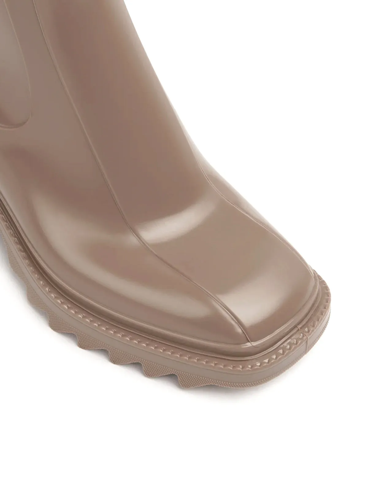 Chlo Betty Rain Logo Embossed Zipped Boots