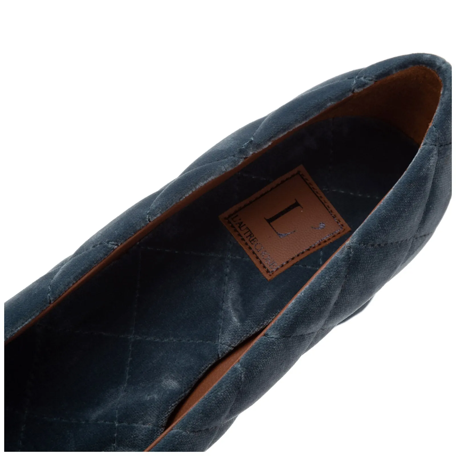 L'Autre Chose Square Toe Quilted Pumps