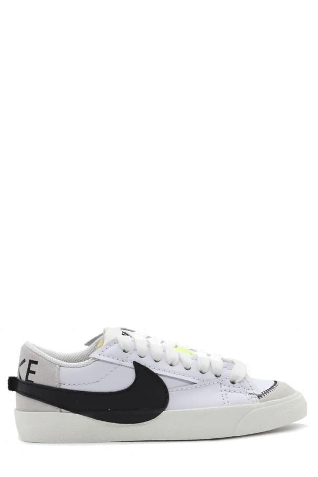 Nike Blazer Low 77 Jumbo Sneakers