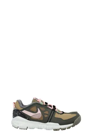 Nike Free Terra Vista Sneakers