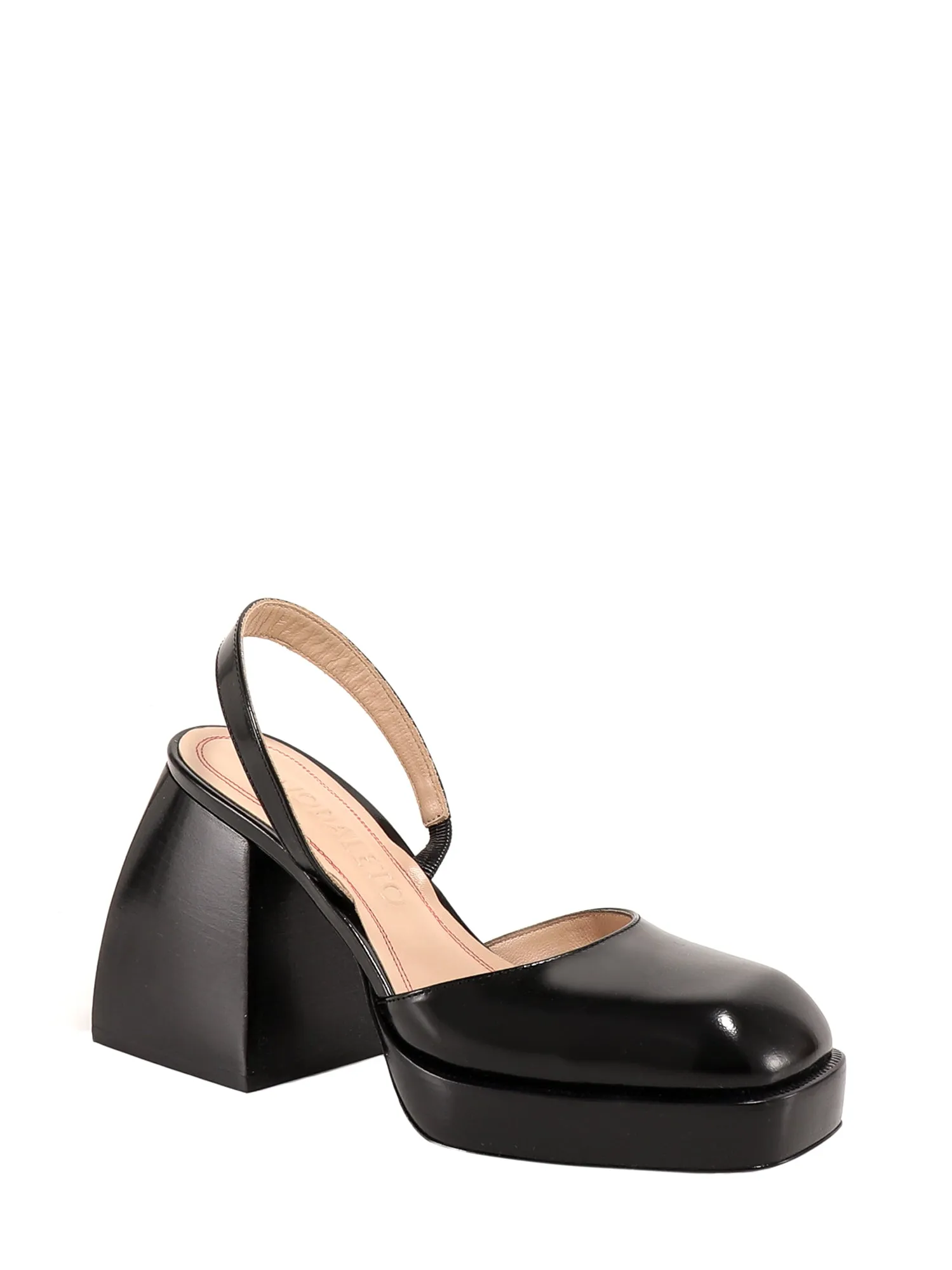 Nodaleto Round-Toe Platform Pumps