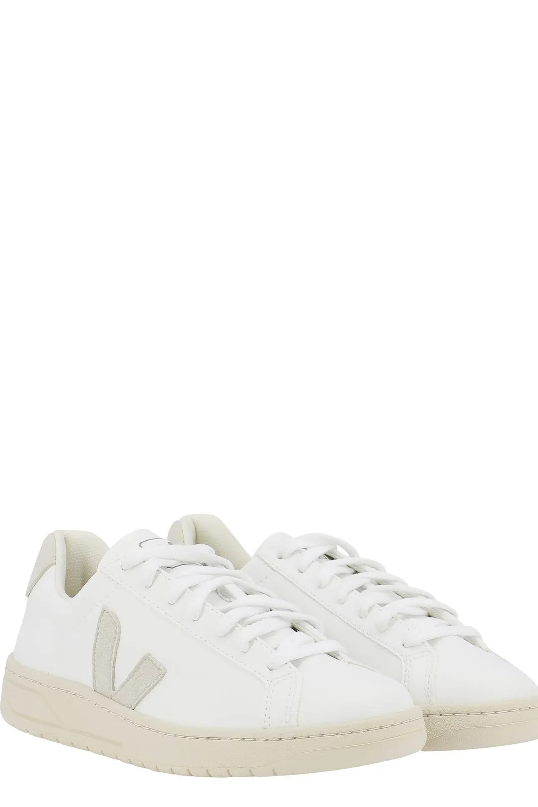 Veja Logo Detailed Low-Top Sneakers
